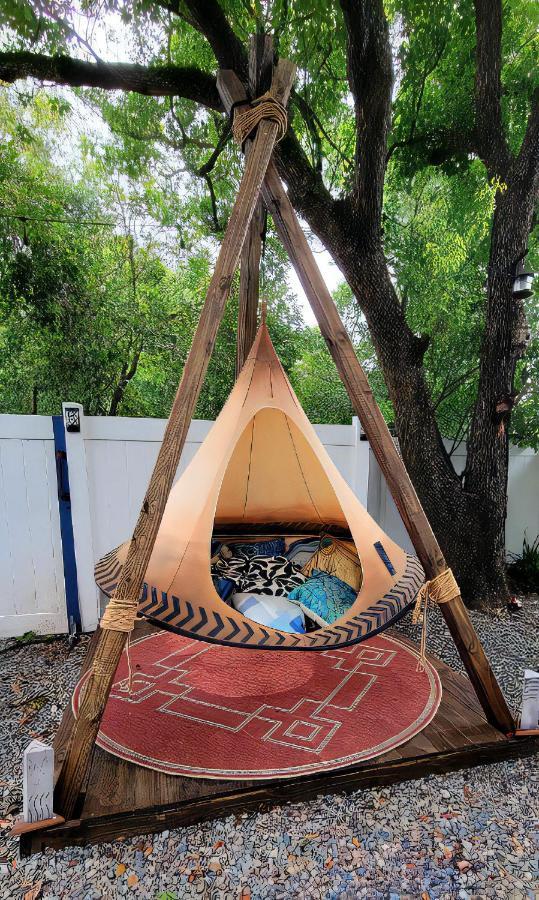 Vila Cozy Af Tiny-House Oasis Tampa Exteriér fotografie