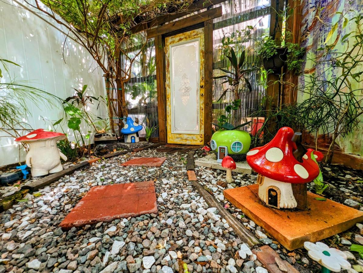 Vila Cozy Af Tiny-House Oasis Tampa Exteriér fotografie